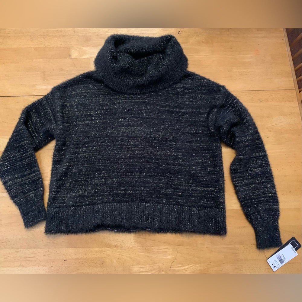 New A BYER Black Gold Soft Cozy SWEATER size S Turtleneck NWT